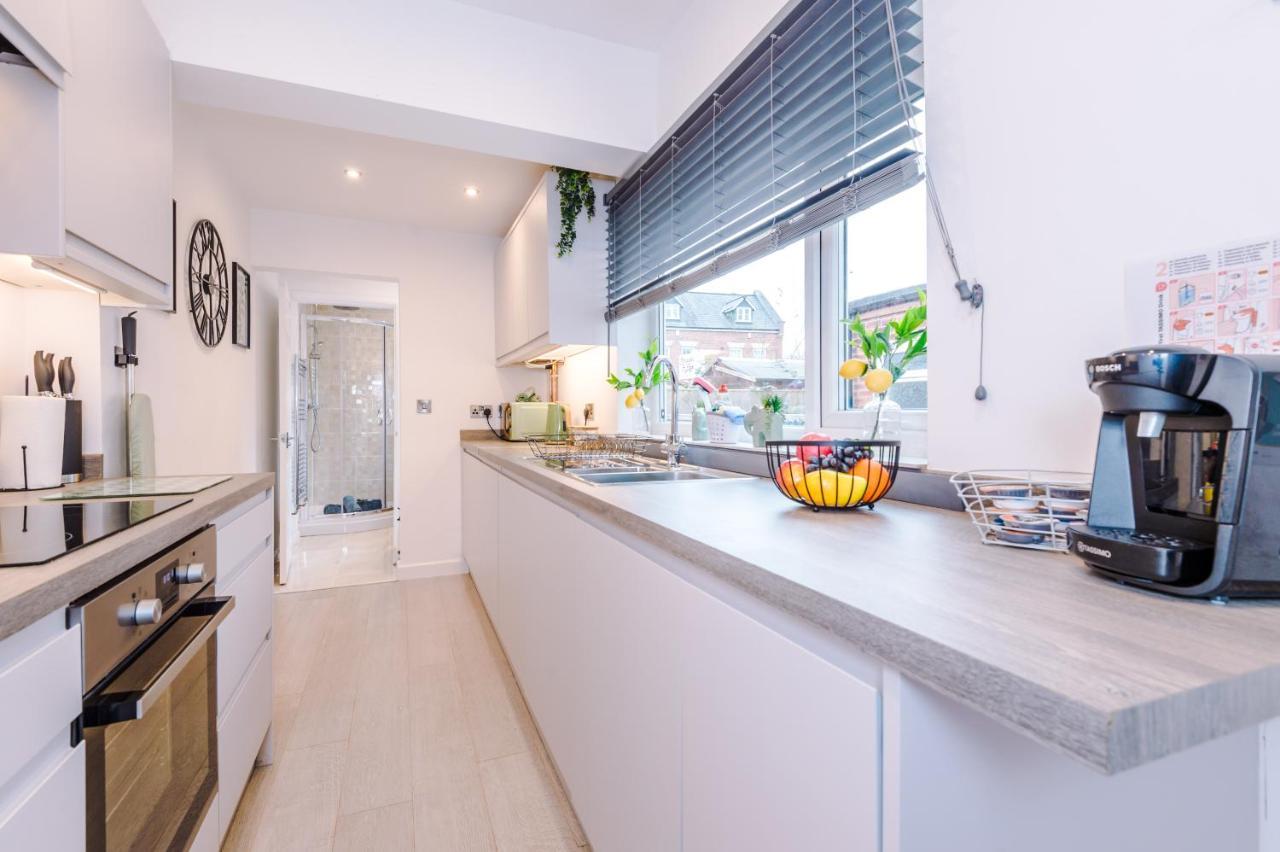 Stunning 3-Bed Home In Nantwich By 53 Degrees Property - Amazing Location, Ideal For Groups - Sleeps 6 Eksteriør bilde
